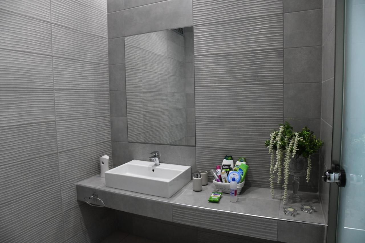 Rhodes City City Heart Luxury Studios מראה חיצוני תמונה