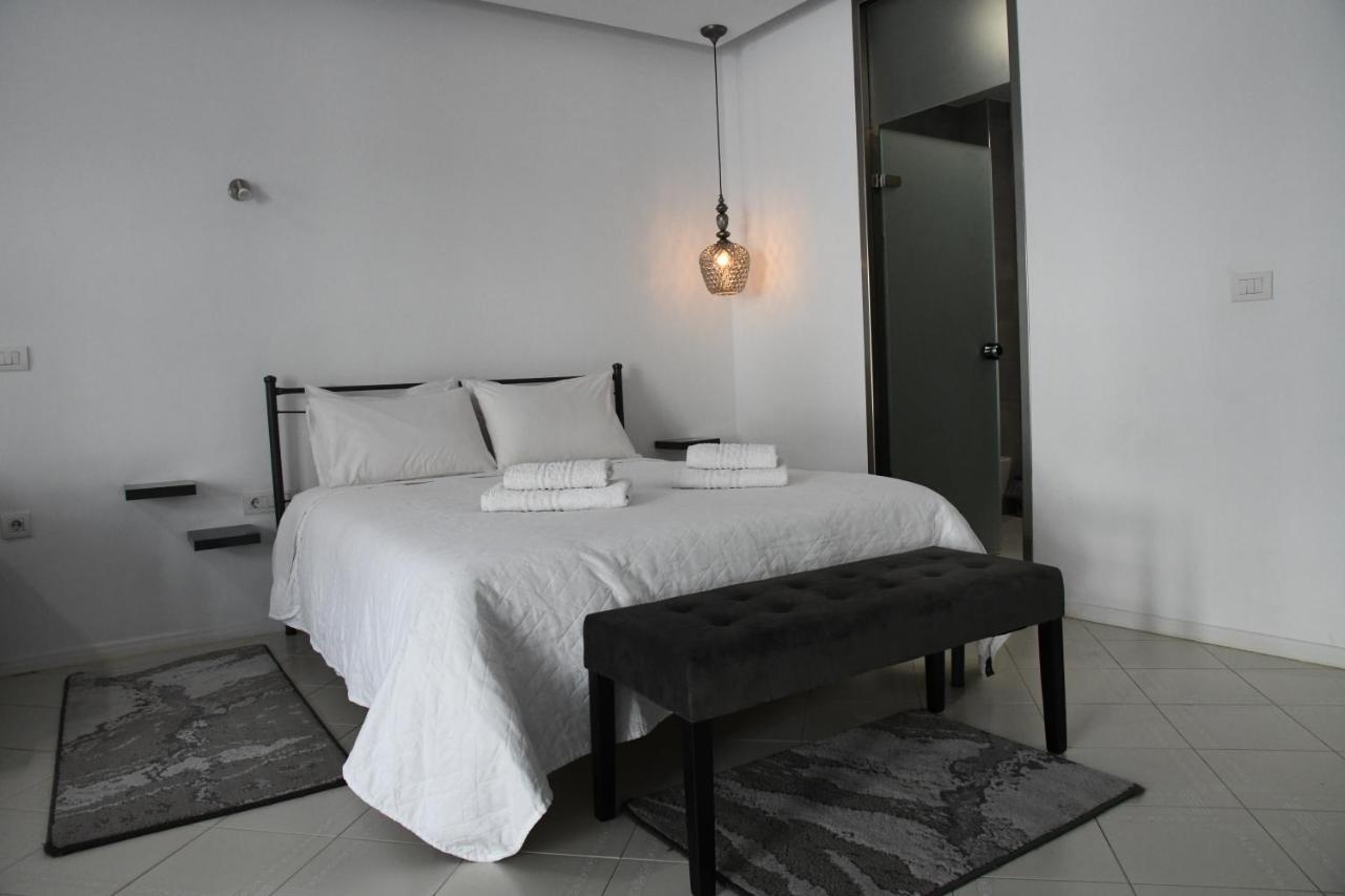 Rhodes City City Heart Luxury Studios מראה חיצוני תמונה