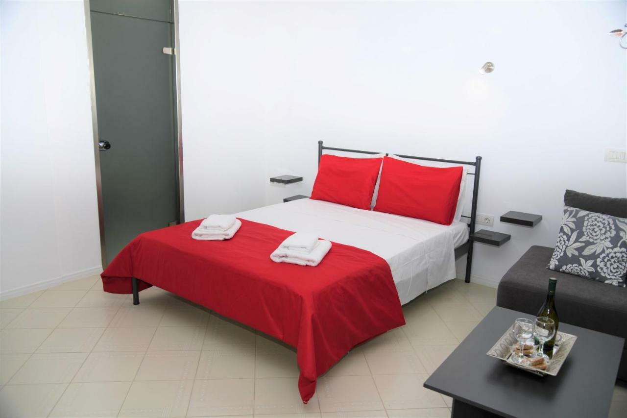Rhodes City City Heart Luxury Studios מראה חיצוני תמונה