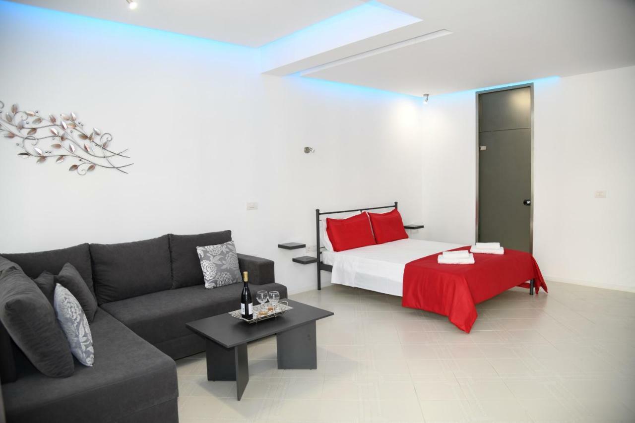 Rhodes City City Heart Luxury Studios מראה חיצוני תמונה