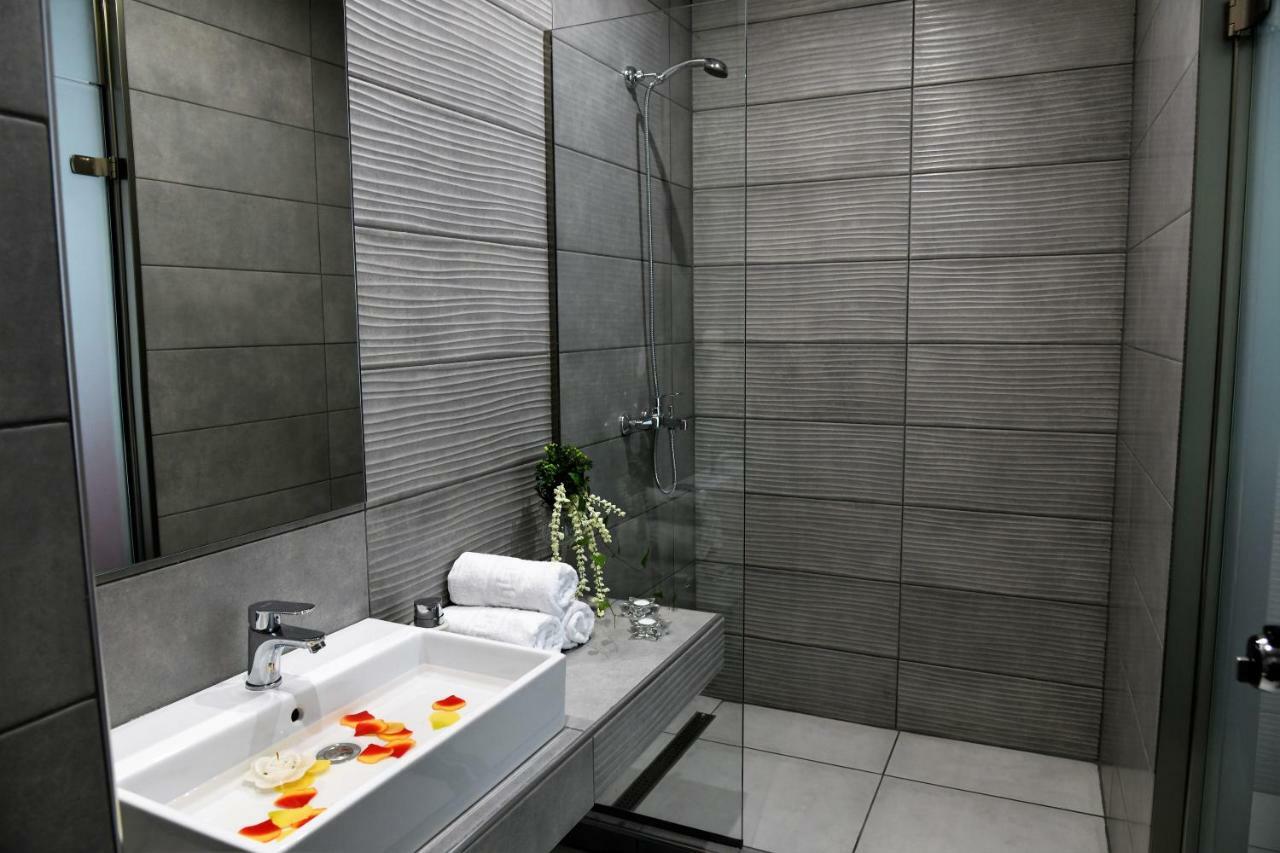 Rhodes City City Heart Luxury Studios מראה חיצוני תמונה