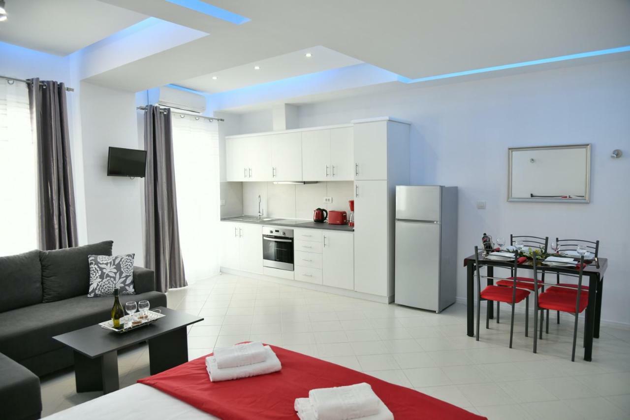 Rhodes City City Heart Luxury Studios מראה חיצוני תמונה